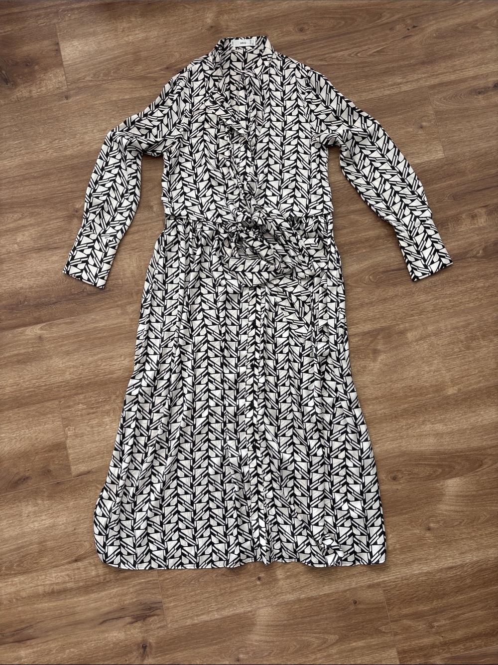 Black & White Satin Geometric Long Sleeve Wrap Maxi Dress by Mango